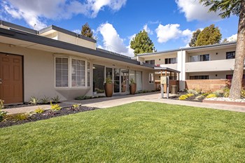 Building Exterior l Terra Fremont Apartments in Fremont Ca